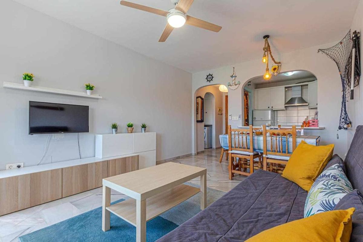 797 Holiday Rentals - Luminoso Piso Para 4 En Арройо-де-ла-Мьель Экстерьер фото